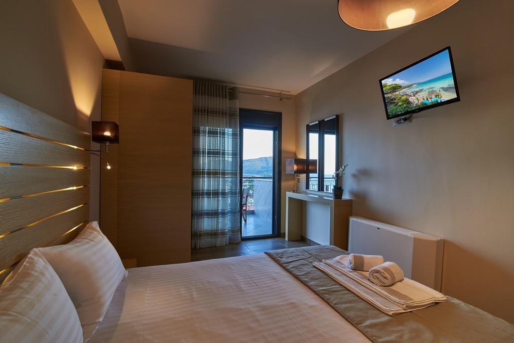Athos Thea Luxury Rooms Sarti Habitación foto
